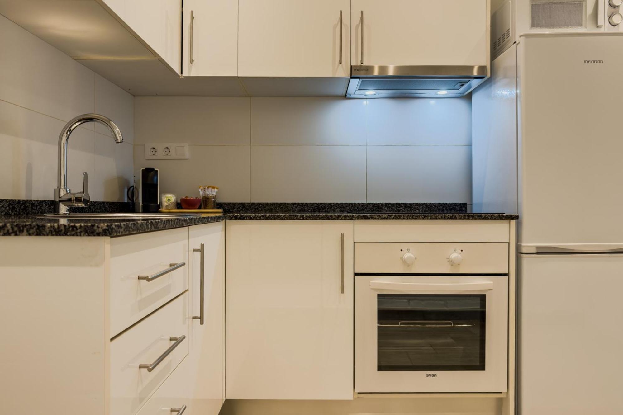 Novus Homes Barcelona Santa Eulalia L'Hospitalet de Llobregat Extérieur photo