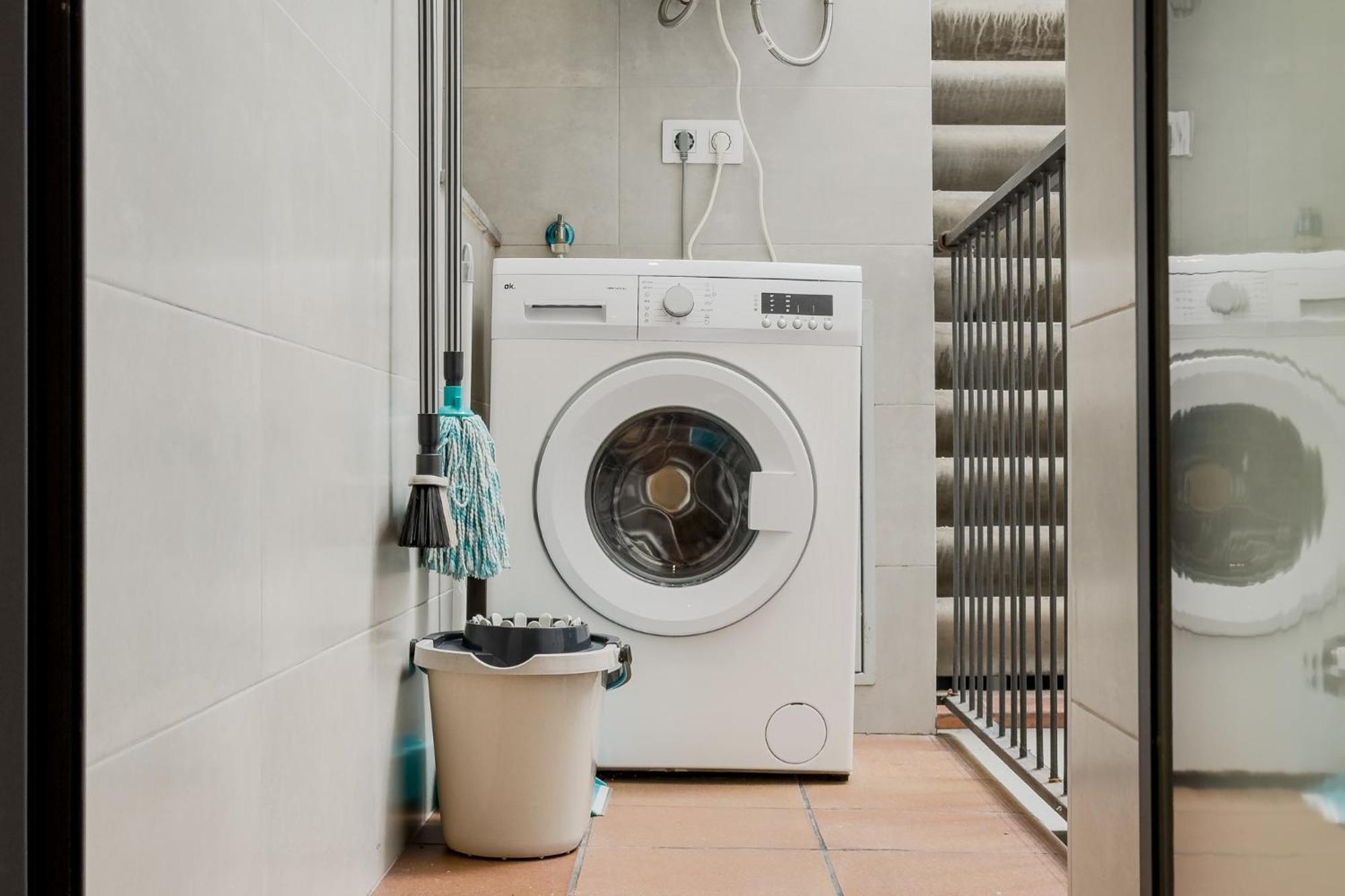 Novus Homes Barcelona Santa Eulalia L'Hospitalet de Llobregat Extérieur photo
