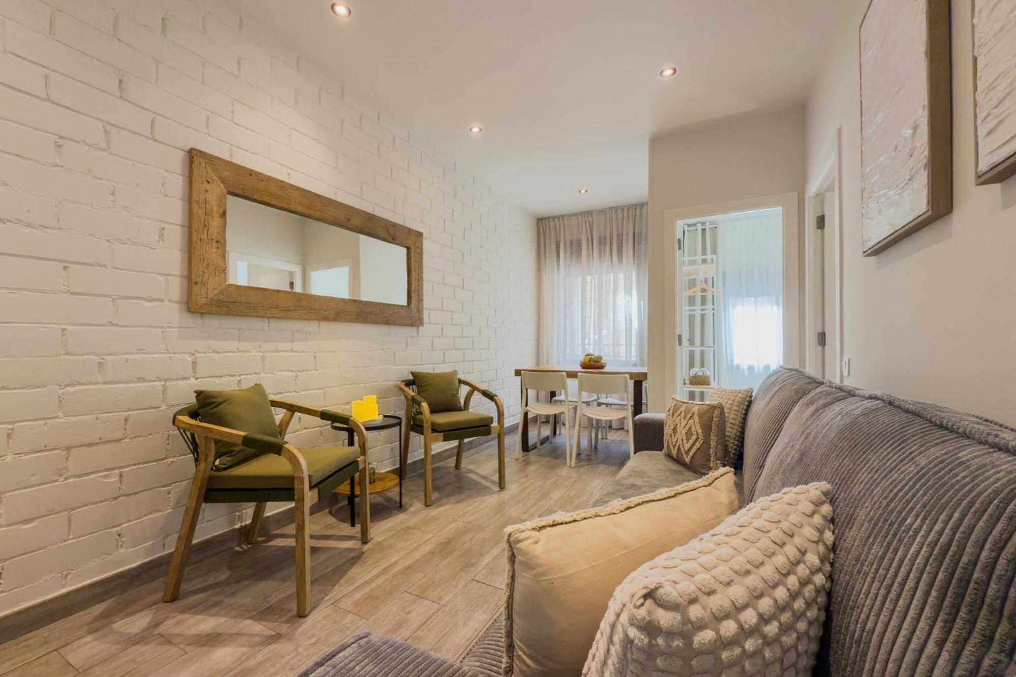 Novus Homes Barcelona Santa Eulalia L'Hospitalet de Llobregat Extérieur photo